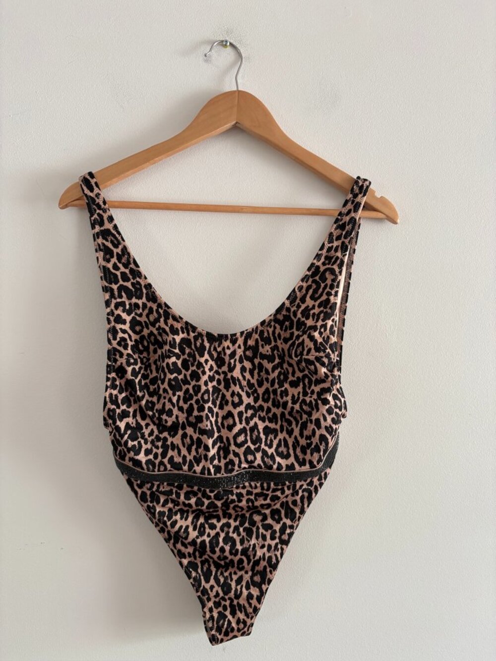Victoria's Secret Shine Strap Plunge One-piece Swimsuit Side Boob Leopard Medium - Picture 3 of 7
